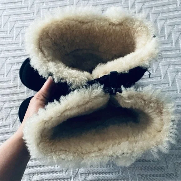 Ugg Boots - Picture 8 of 10